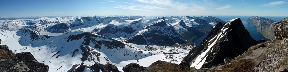 A half-panorama from the top of Breidtinden. Requires a return visit to finish the other half of the panorama which I clearly forgot to take!