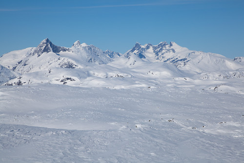 Fra Skjenegge mot Falketind og Hurrungane.