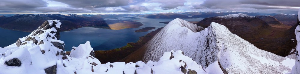 Really fantastic views from the summit, looking northeast towards Tromsø