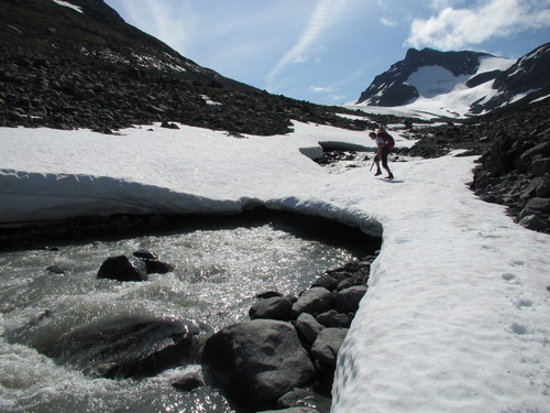 Snøbru Foto; Willy Skaret