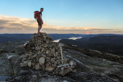 Daniel på toppen av Hægefjell (1021).