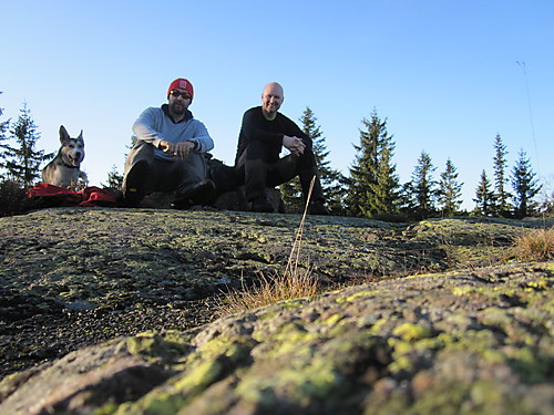 Tre fornøyde "herrer" på Vestfolds nr 2 i moh.