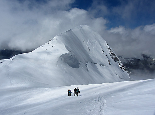 Breithorn sett fra oppgangen til midttoppen.