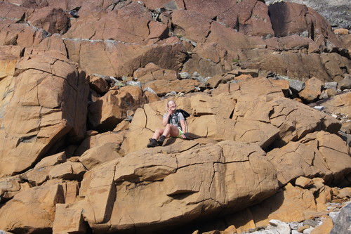 Sigrid i Grand Canyon? Rar farge på steinberget på vestsiden av Uranostinden