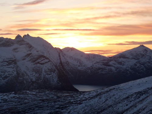 En nydelig solnedgang over Skamtinden