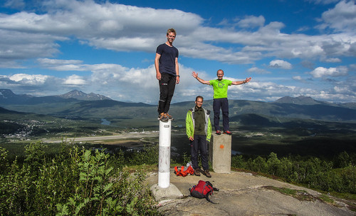 Flott på Rustafjellet. Flystripa i Bardufoss ses bak.