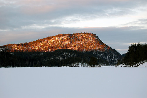 Kittilskollen i kveldsrøden.