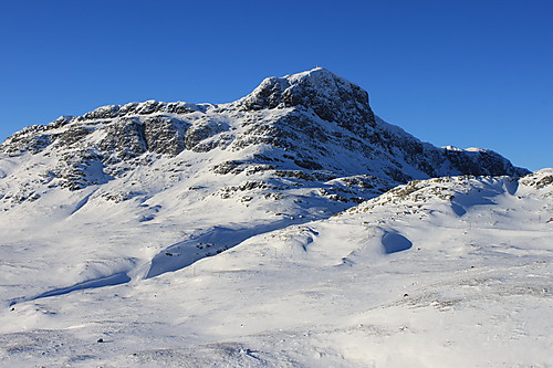 Bitihorn (1607 m.o.h.) sett fra toppen av Smørkollen.