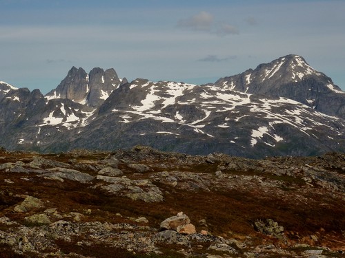 Hollendaren, Buren and Store Blåmannen seen from Rundfjellet