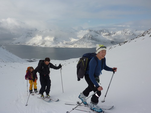 Skiing up to our lunch stop