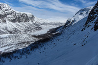 Hydalen, østre del. Gråskarvet (1731) i Valdres ses lengst bak.