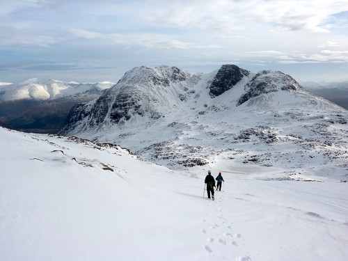 On the descent towards Loch a'Bhealaich Mhoir, north side of Fuar Tholl is in front of us