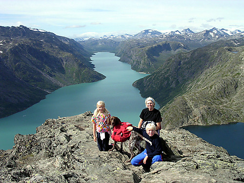 Familieidyll på Besseggen. Blir ikke lei dette motivet.