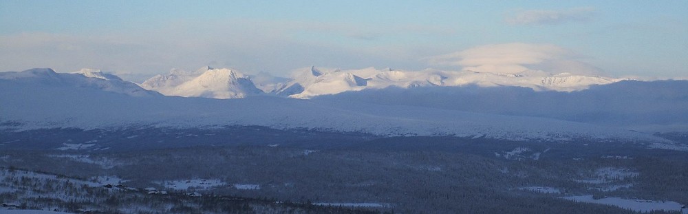 Mot Jotunheimen fra toppen av Ålfjell.