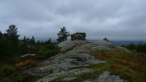 Kolåsfjellet i Lindås en grå oktoberdag