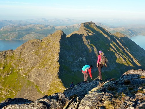 Ann Kristin and Renate on the descent; Horntinden straight ahead of us!