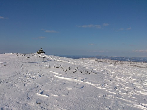 Rensfjellet med den flotte varden på toppen