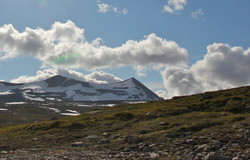 Lønstinden