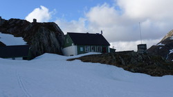 Redningshytten, Gullfjellet