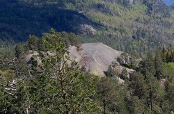 Sørøst for Øksenholtrøysa