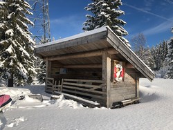 Tverrsjøstallen gapahuk