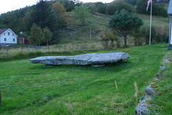 Bårehella på Losnegard