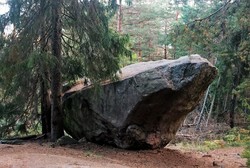 Dragomsteinen (buldre)