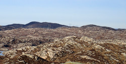 Øst for Kyrkjenibben