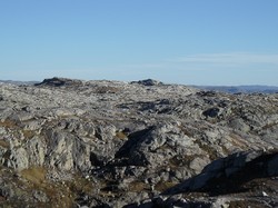 Sør for Vaulatjørnane