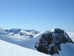 Midtre Steindalsnosi