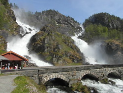 Låtefossen