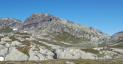 Velumskaret, vest for