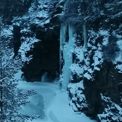 Isklatring harpefoss