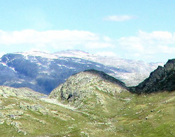 Øst for Skålabotnskaret