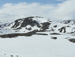 Sørvest for Stordalsskardet