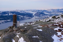 Tellevikafjellet søyle