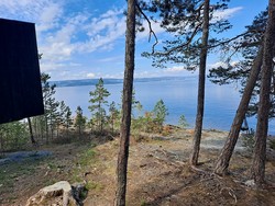 Helgøya dagsturhytte