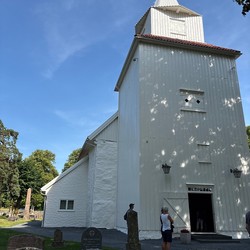 Fjære kirke