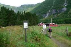 Esebotn Parkeringsplass