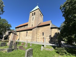 Gamle Aker kirke