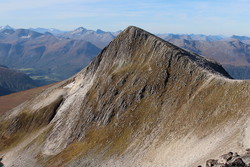 Sørvest for Trolltinden