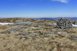 Nornenhytten d.e. (tuft)