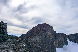 Klatrehammer øst for Surtningssue Sør