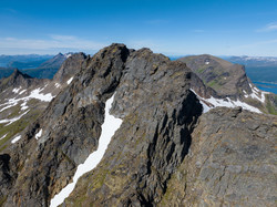 Søre Elveskardtinden