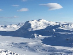 Øst for Bjordalsnosi