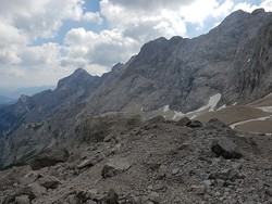 Höllenferner Moränengipfel