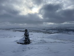 Vest for Djupskardhøgda