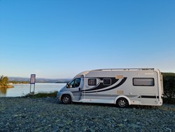 Parkering båten til Mogen