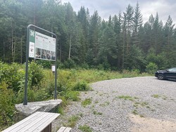 Eventyrstien parkering