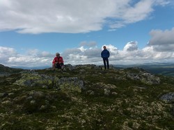 Djupdalskampen, øst